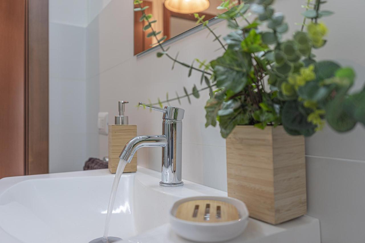 Dolce Vita Family Apartment シルミオーネ エクステリア 写真